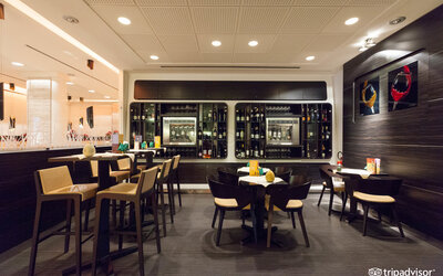 La Cantina di Bacco wine bar dell'Arli Hotel