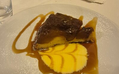 Casoncelli alla bergamasca conditi con burro fuso e pancetta
