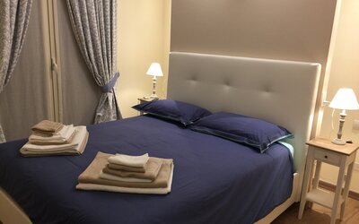 Area benessere con sauna finlandese e vasca idromassaggio