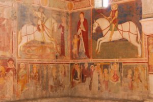 Chiesa di San Giorgio, affresco con Sant’Alessandro a cavallo, Vergine con il Bambino, San Giorgio e la principessa